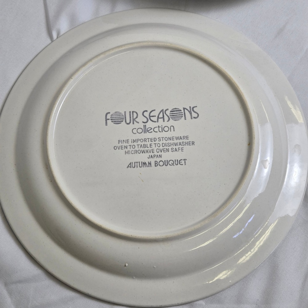 Set of 4 Four Seasons Dinner Plates Autumn Bouquet Stoneware 10.75" Vtg Japan - Picture 2 of 12